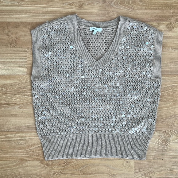 Madewell Sequin-Embellished Sweater Vest - Picture 3 of 16